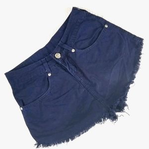 Macross Distressed Hem Short